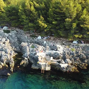 Pine Side Camp , Himara Albania